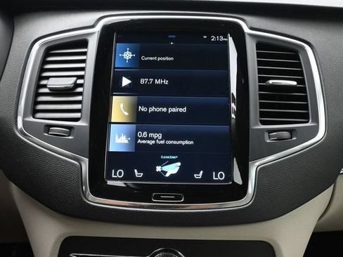 Used 2020 Volvo XC90 T6 Momentum w/ Protection Package Premier AWD/4WD image 14