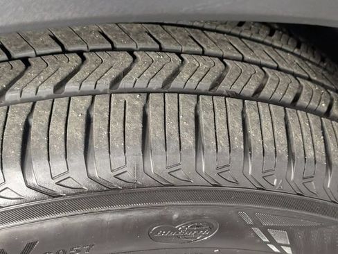 Used 2023 Ford Explorer ST w/ Equipment Group 401A AWD/4WD image 9