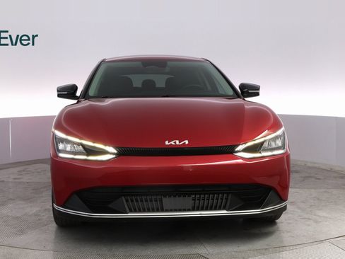 Used 2024 Kia EV6 Light image 3