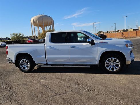 Used 2024 Chevrolet Silverado 1500 LTZ image 9