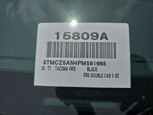Used 2023 Toyota Tacoma SR5 w/ Technology Package AWD/4WD image 34