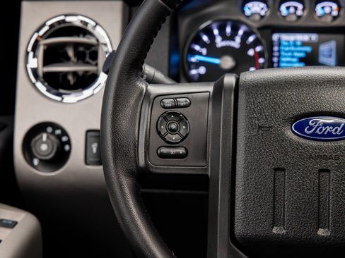 Used 2016 Ford F250 Lariat w/ Lariat Ultimate Package AWD/4WD image 39