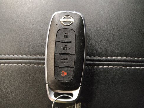 Used 2025 Nissan Sentra SV FWD image 32