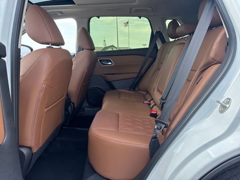 New 2026 Nissan Rogue Platinum image 12