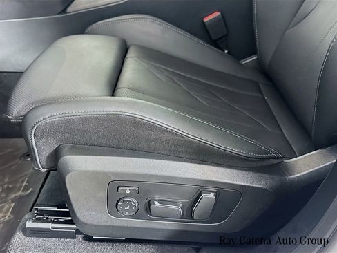 Used 2025 BMW X3 xDrive30i w/ Convenience Package image 19