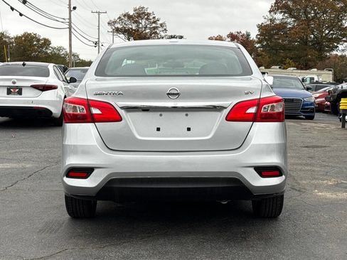 Used 2019 Nissan Sentra SV image 4