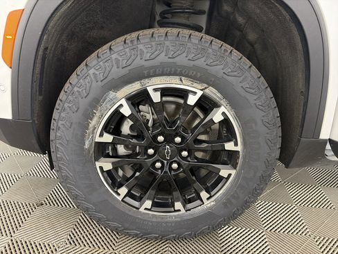 Used 2024 Chevrolet Traverse Z71 w/ Enhanced Driving Package image 14