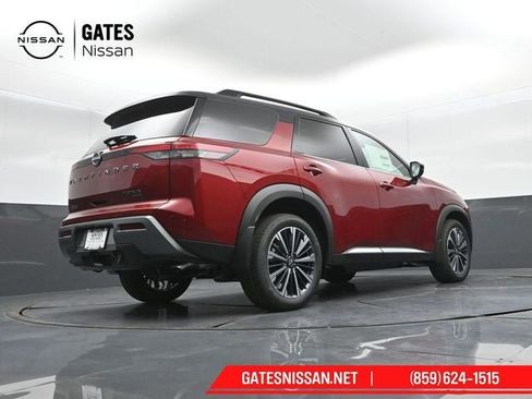 New 2026 Nissan Pathfinder Platinum AWD/4WD image 43