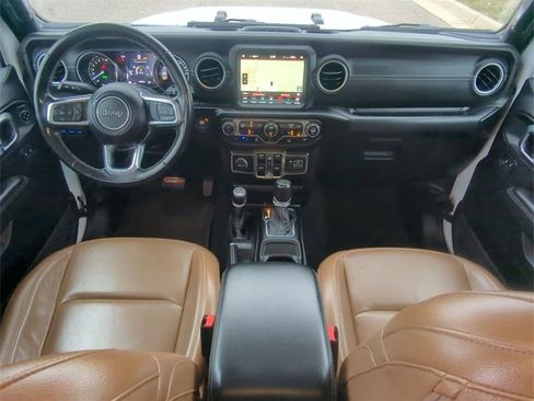 Used 2022 Jeep Wrangler Unlimited Sahara w/ Cold Weather Group image 23