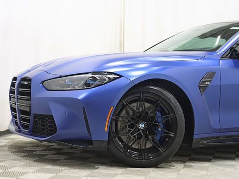 Used 2021 BMW M4 Coupe w/ Executive Package RWD image 2