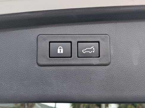 Used 2021 Subaru Outback Touring XT AWD/4WD image 14