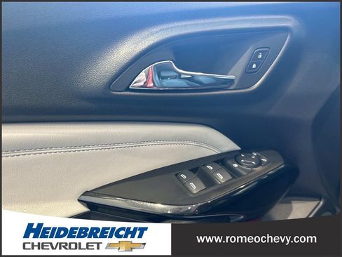Used 2024 Chevrolet Trax LT w/ Driver Confidence Package FWD image 11