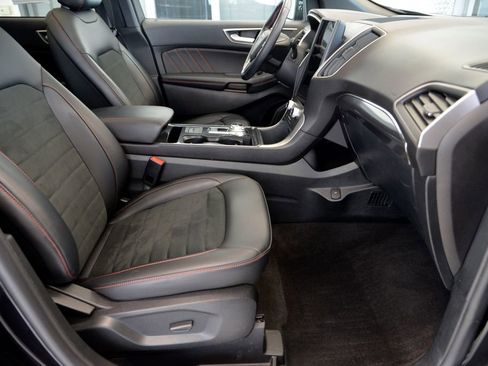 Used 2021 Ford Edge ST-Line AWD/4WD image 31