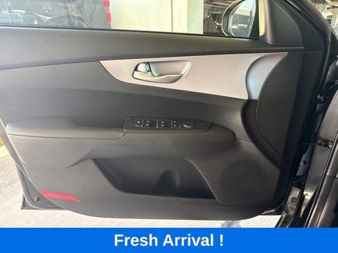 Used 2024 Kia Forte LXS FWD image 11