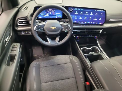 New 2026 Chevrolet Traverse LT w/ Driver Confidence Package image 11