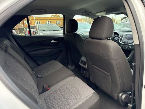 Used 2024 Chevrolet Equinox LT image 12