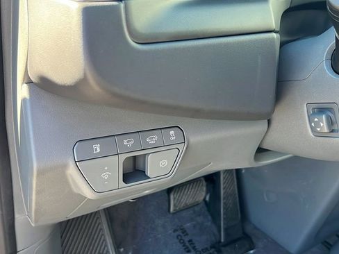 New 2026 Kia EV9 Wind image 11