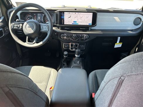 New 2025 Jeep Gladiator Sport AWD/4WD image 20