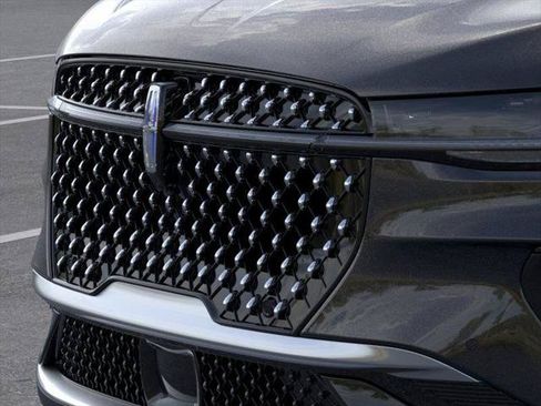 New 2026 Lincoln Nautilus Premier w/ Equipment Group 102A AWD/4WD image 17