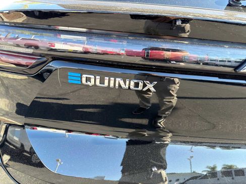 New 2026 Chevrolet Equinox EV LT image 39