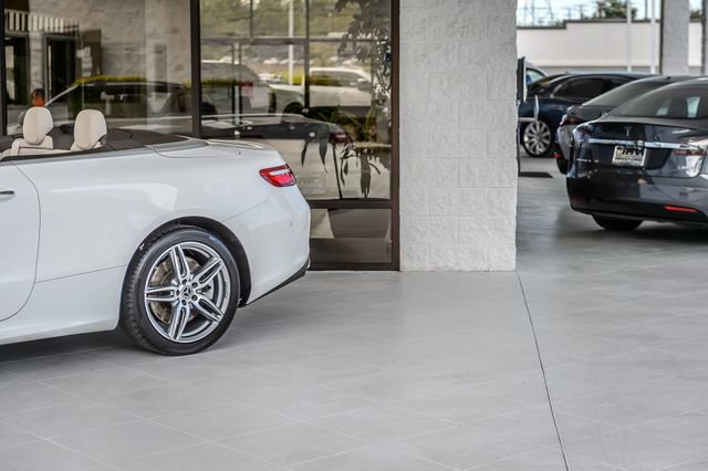 Used 2018 Mercedes-Benz E 400 4MATIC Cabriolet image 55