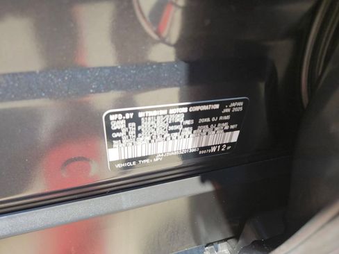 Used 2025 Mitsubishi Outlander SE FWD image 29