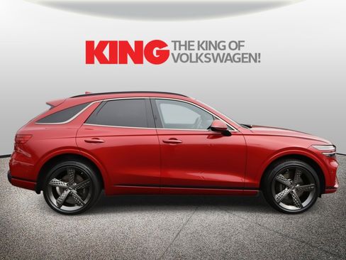 Used 2023 Genesis GV70 2.5T w/ Sport Prestige Package image 2