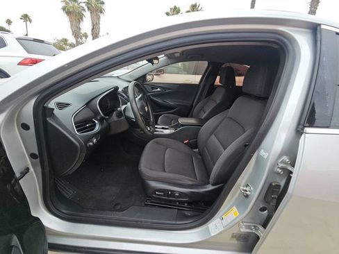 Used 2020 Chevrolet Malibu LT FWD image 5