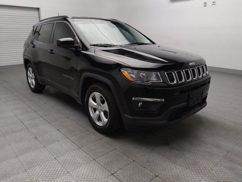 Used 2020 Jeep Compass Latitude FWD image 13