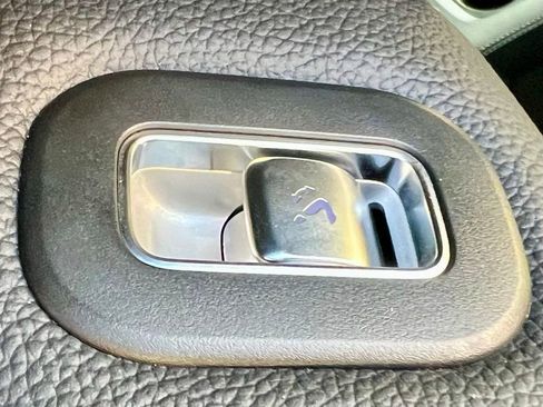 Certified 2022 Mercedes-Benz GLS 450 4MATIC image 33