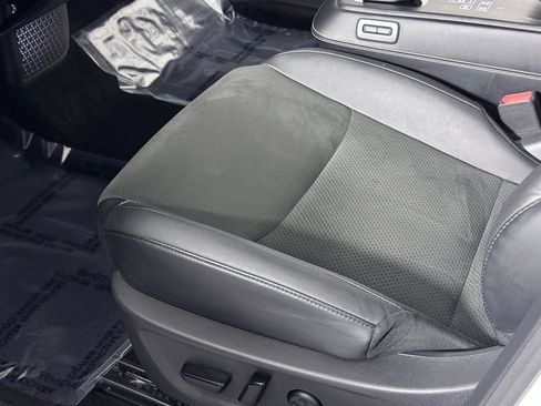 Certified 2024 Nissan Ariya FWD image 25
