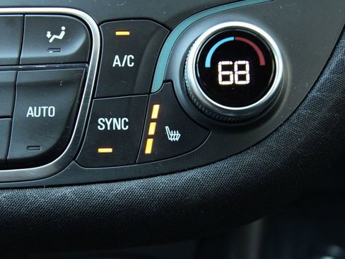 Used 2024 Chevrolet Malibu LT FWD image 13