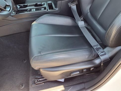 Used 2026 Subaru Outback Premium AWD/4WD image 25