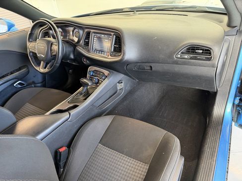 Used 2019 Dodge Challenger R/T Scat Pack w/ Shaker Package image 47