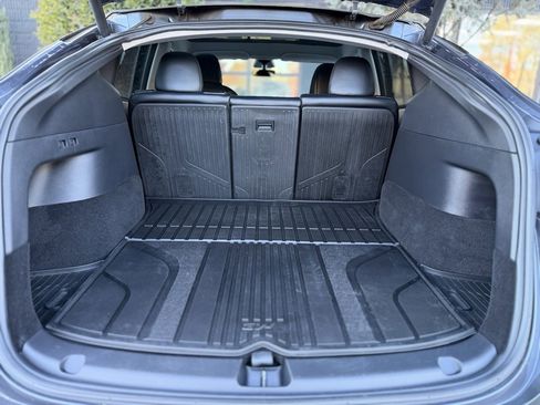 Used 2020 Tesla Model Y Long Range image 19