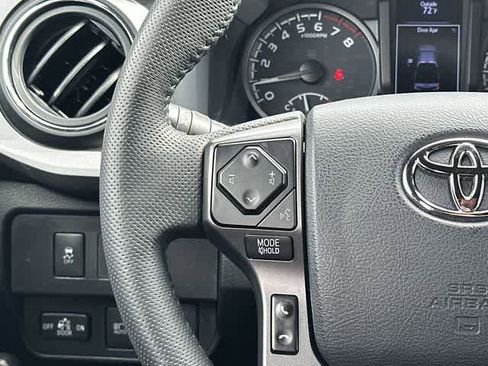 Used 2023 Toyota Tacoma TRD Off-Road w/ Technology Package image 8