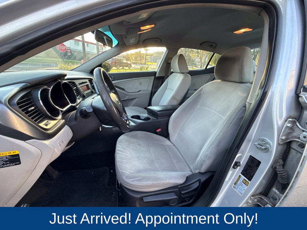Used 2013 Kia Optima LX FWD image 9