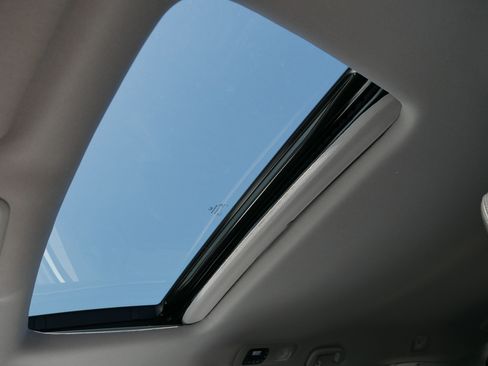 Used 2023 Honda Odyssey EX-L image 32