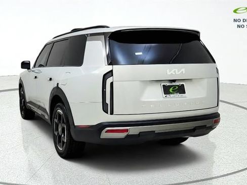 Used 2027 Kia Telluride EX w/ Towing Package FWD image 7