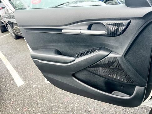 Certified 2023 Kia Seltos LX image 14