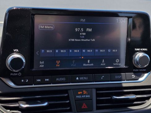 Used 2022 Nissan Altima 2.5 S FWD image 19