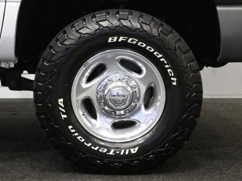 Used 2000 Dodge Ram 2500 Truck SLT image 46