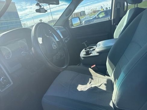 Used 2015 RAM 1500 Express AWD/4WD image 9