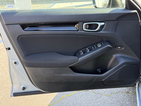 Used 2022 Honda Civic EX image 17