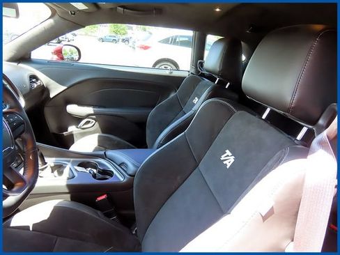 Used 2022 Dodge Challenger R/T Scat Pack RWD image 12