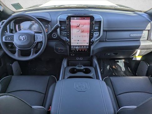 New 2026 RAM 2500 Laramie AWD/4WD image 14