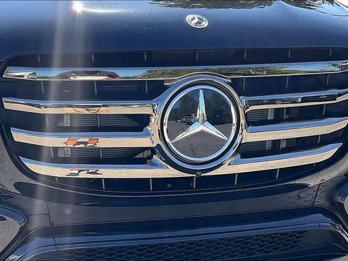 Used 2026 Mercedes-Benz GLS 450 4MATIC image 32