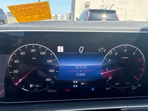 Used 2025 Mercedes-Benz GLS 450 4MATIC image 11