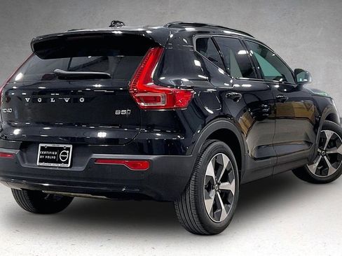 Certified 2023 Volvo XC40 B5 Plus w/ Climate Package AWD/4WD image 6