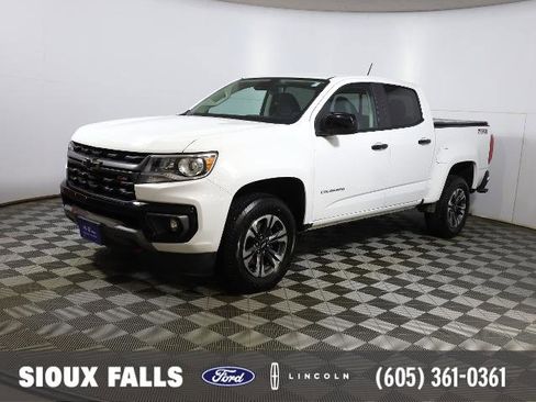 Used 2022 Chevrolet Colorado Z71 w/ Safety Package image 1